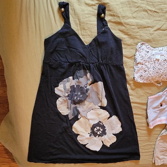 Maternity Bundle - Picture 2 of 13